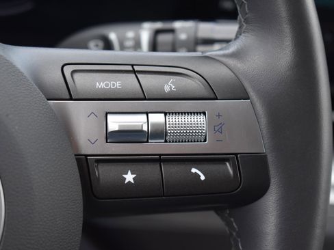 Used 2025 Hyundai Kona SEL AWD/4WD image 9