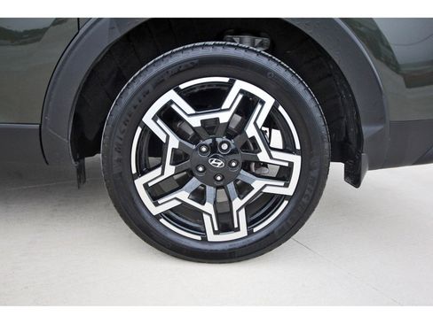 Certified 2025 Hyundai Santa Cruz Limited image 31