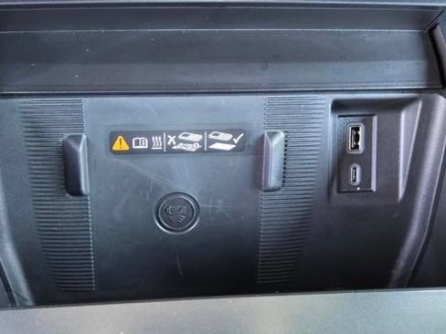 Used 2025 GMC Hummer EV 2X AWD/4WD image 23