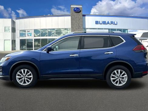 Used 2020 Nissan Rogue SV FWD image 9