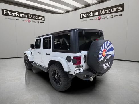 Used 2023 Jeep Wrangler Unlimited Sahara AWD/4WD image 3