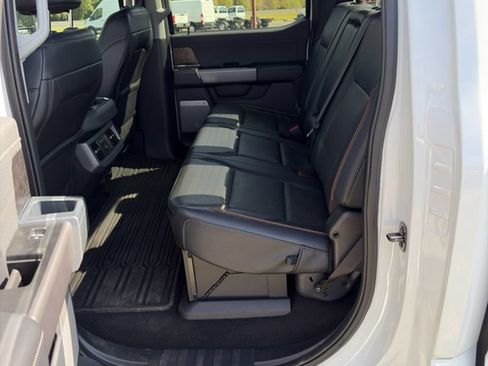 Used 2025 Ford F350 Lariat AWD/4WD image 11