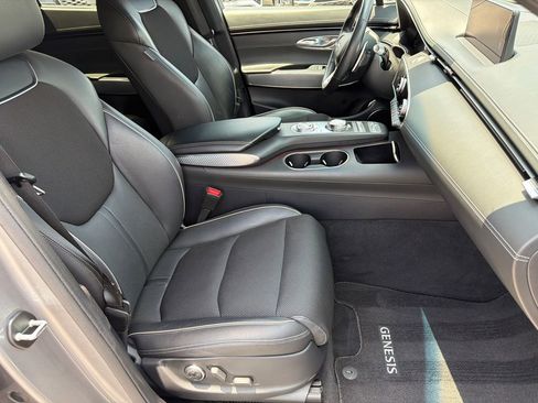 Used 2024 Genesis GV70 2.5T w/ Sport Prestige Package AWD/4WD image 13