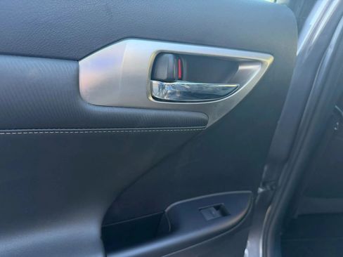 Used 2015 Lexus CT 200h Premium image 30