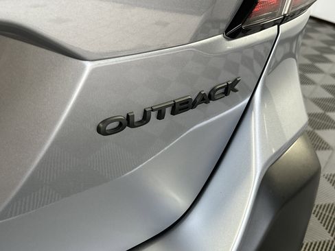 Used 2025 Subaru Outback Onyx Edition image 17