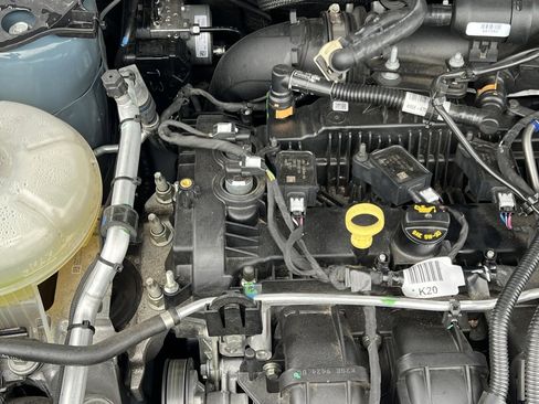 Used 2023 Ford Maverick Lariat w/ Lariat Luxury Package image 39