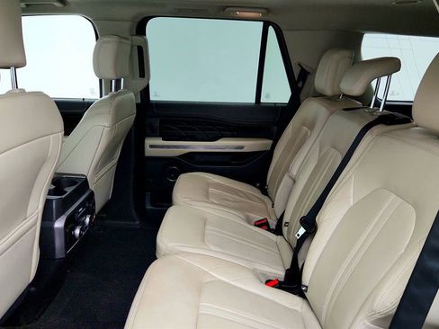 Used 2019 Ford Expedition Platinum AWD/4WD image 23