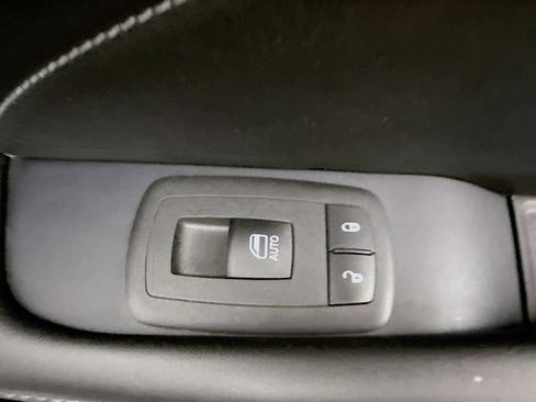 Used 2023 Dodge Challenger R/T w/ Plus Package image 29