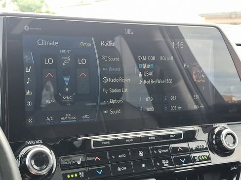 Used 2022 Toyota Highlander Platinum image 19