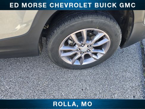 Certified 2023 GMC Terrain SLT AWD/4WD image 10