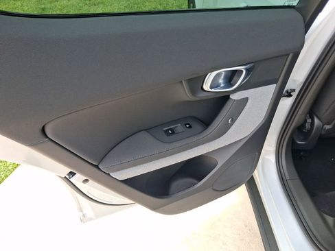 Used 2023 Polestar Polestar 2 FWD image 10