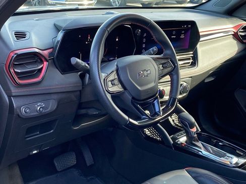 Used 2024 Chevrolet TrailBlazer RS w/ Driver Confidence Package image 10