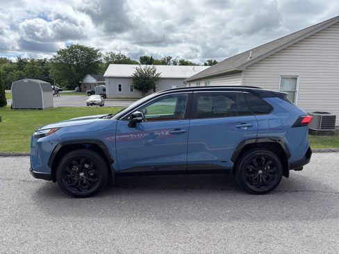 Used 2024 Toyota RAV4 XSE w/ Advanced Technology Package AWD/4WD image 7