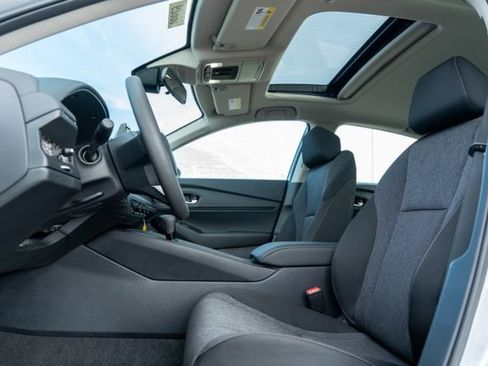 New 2025 Honda Accord SE image 13