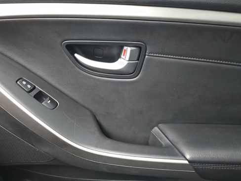 Used 2013 Hyundai Elantra GT w/ Style Pkg image 20