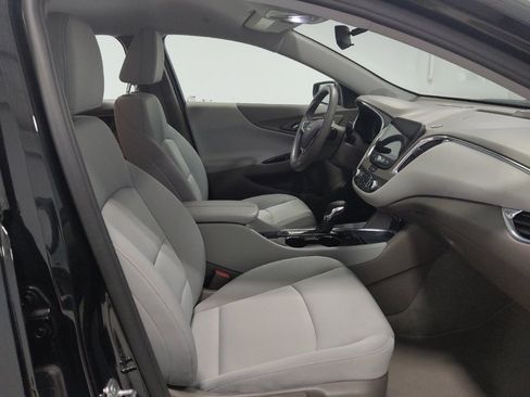 Used 2021 Chevrolet Malibu LT FWD image 21