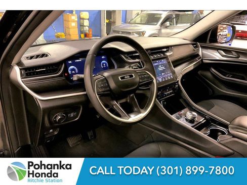 Used 2023 Jeep Grand Cherokee L Laredo w/ Luxury Tech Group I image 14