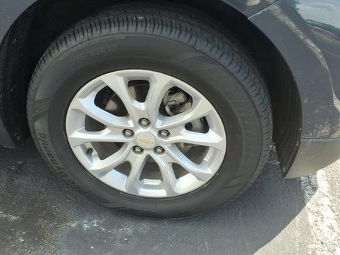 Used 2019 Chevrolet Equinox LS w/ LS Convenience Package AWD/4WD image 16