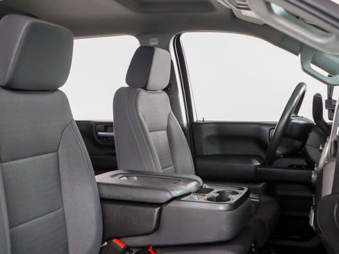 Used 2024 Chevrolet Silverado 2500 Custom w/ Custom Convenience Package image 27