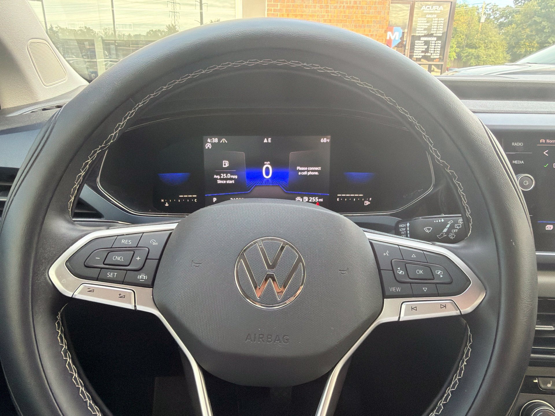 Used 2022 Volkswagen Taos SE AWD/4WD image 25