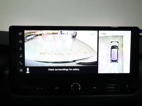 New 2025 Mitsubishi Outlander SE image 13