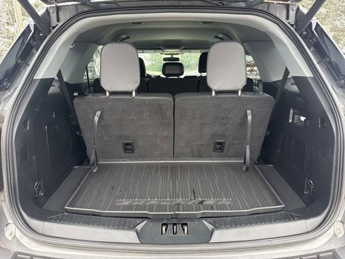 Certified 2022 Ford Explorer XLT w/ Equipment Group 202A image 29