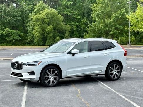 Used 2021 Volvo XC60 T5 Inscription w/ Advanced Package FWD image 2