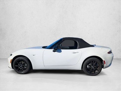 Used 2019 MAZDA MX-5 Miata Sport image 8