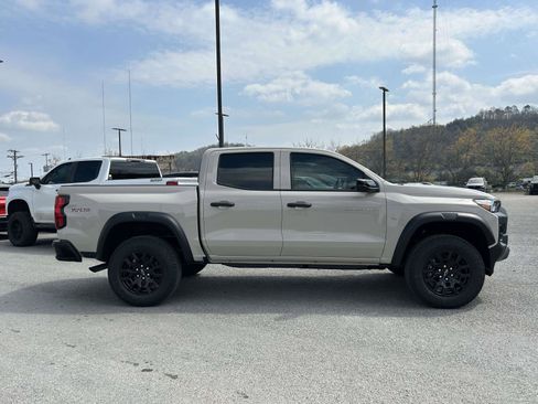 New 2026 Chevrolet Colorado Trail Boss AWD/4WD image 2