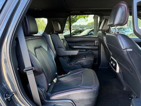 Used 2023 Ford Expedition Limited AWD/4WD image 31