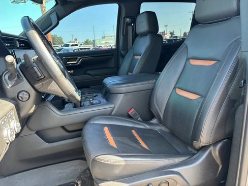 Used 2023 GMC Sierra 1500 AT4 w/ AT4 Preferred Package AWD/4WD image 11