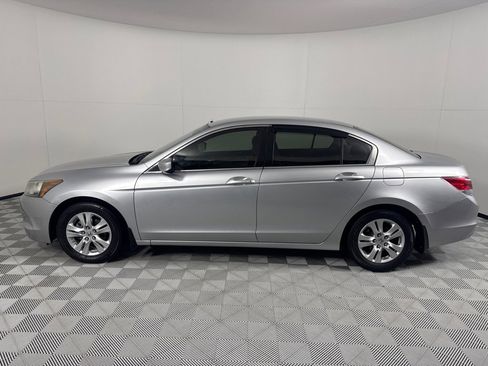 Used 2008 Honda Accord LX-P image 8