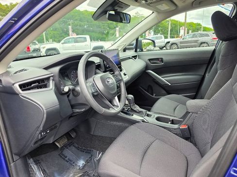Used 2024 Toyota Corolla Cross LE w/ Moonroof Package AWD/4WD image 20