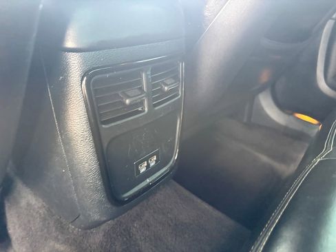 Used 2015 Chrysler 300 S AWD/4WD image 19