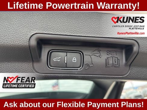 Used 2021 Ford Explorer Platinum image 40