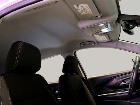 Used 2024 GMC Terrain SLE image 26