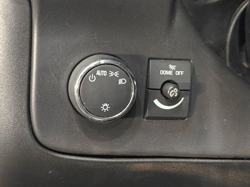 Used 2021 Chevrolet Express 2500 image 6