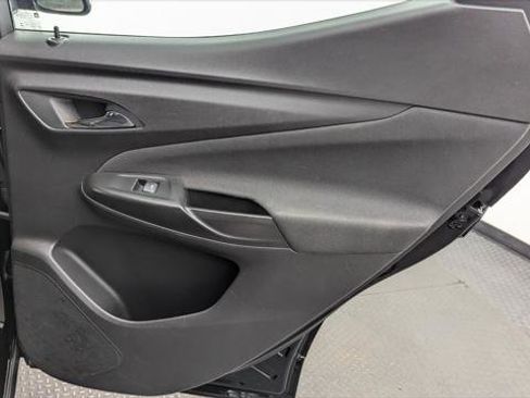 Used 2023 Chevrolet Bolt EUV LT FWD image 19