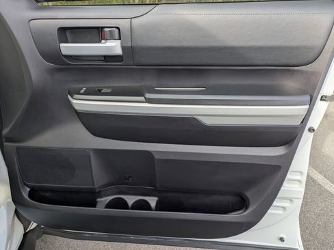 Used 2020 Toyota Tundra SR5 image 37