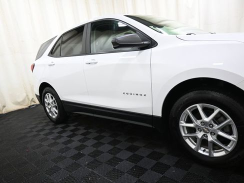 Used 2023 Chevrolet Equinox LS w/ LS Convenience Package AWD/4WD image 21