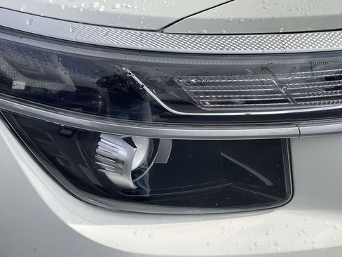 Used 2023 Kia Seltos S w/ Navigation Package image 9