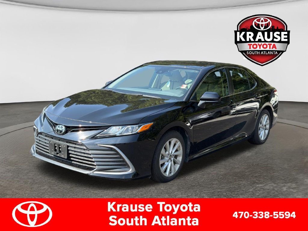 Used 2024 Toyota Camry LE FWD image 3