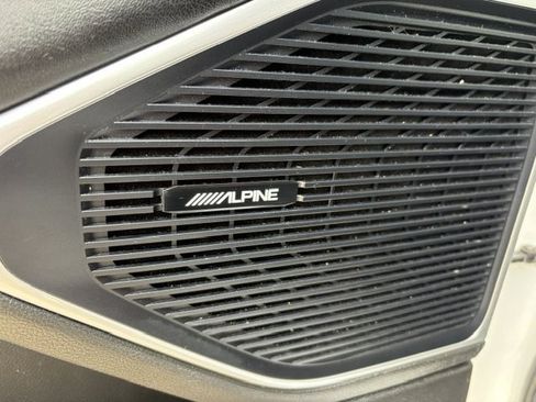 Used 2022 Jeep Wagoneer Series II AWD/4WD image 15