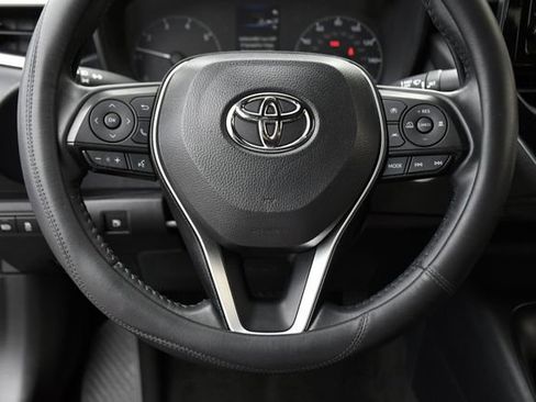 Used 2023 Toyota Corolla SE image 7