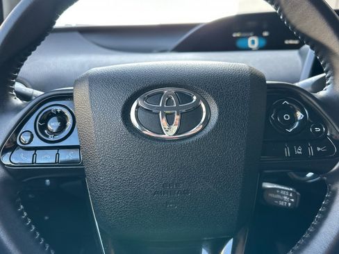 Used 2021 Toyota Prius Prime XLE image 31