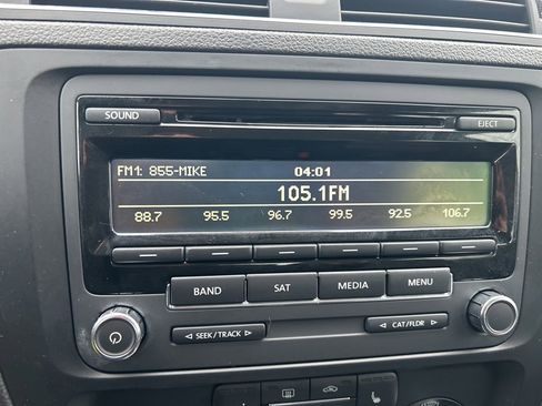 Used 2014 Volkswagen Jetta SE image 24