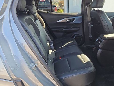 Used 2025 Chevrolet Equinox EV LT w/ Convenience Package FWD image 26