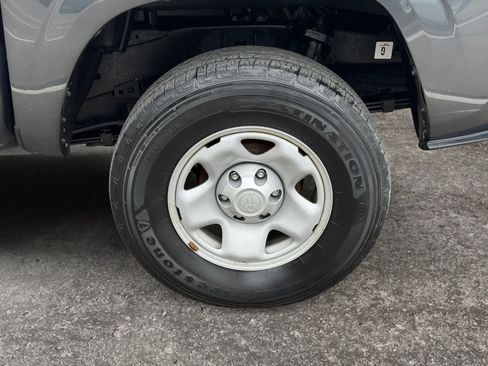 Used 2023 Toyota Tacoma SR AWD/4WD image 12