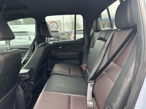 Used 2022 Honda Ridgeline Black Edition image 13