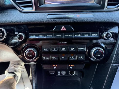 Used 2018 Kia Sportage EX w/ EX Sport Appearance Package AWD/4WD image 17